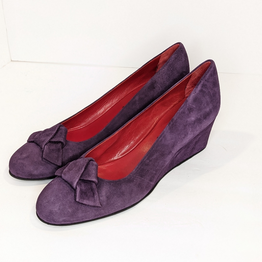 Vintage Rue du jour suede wedges